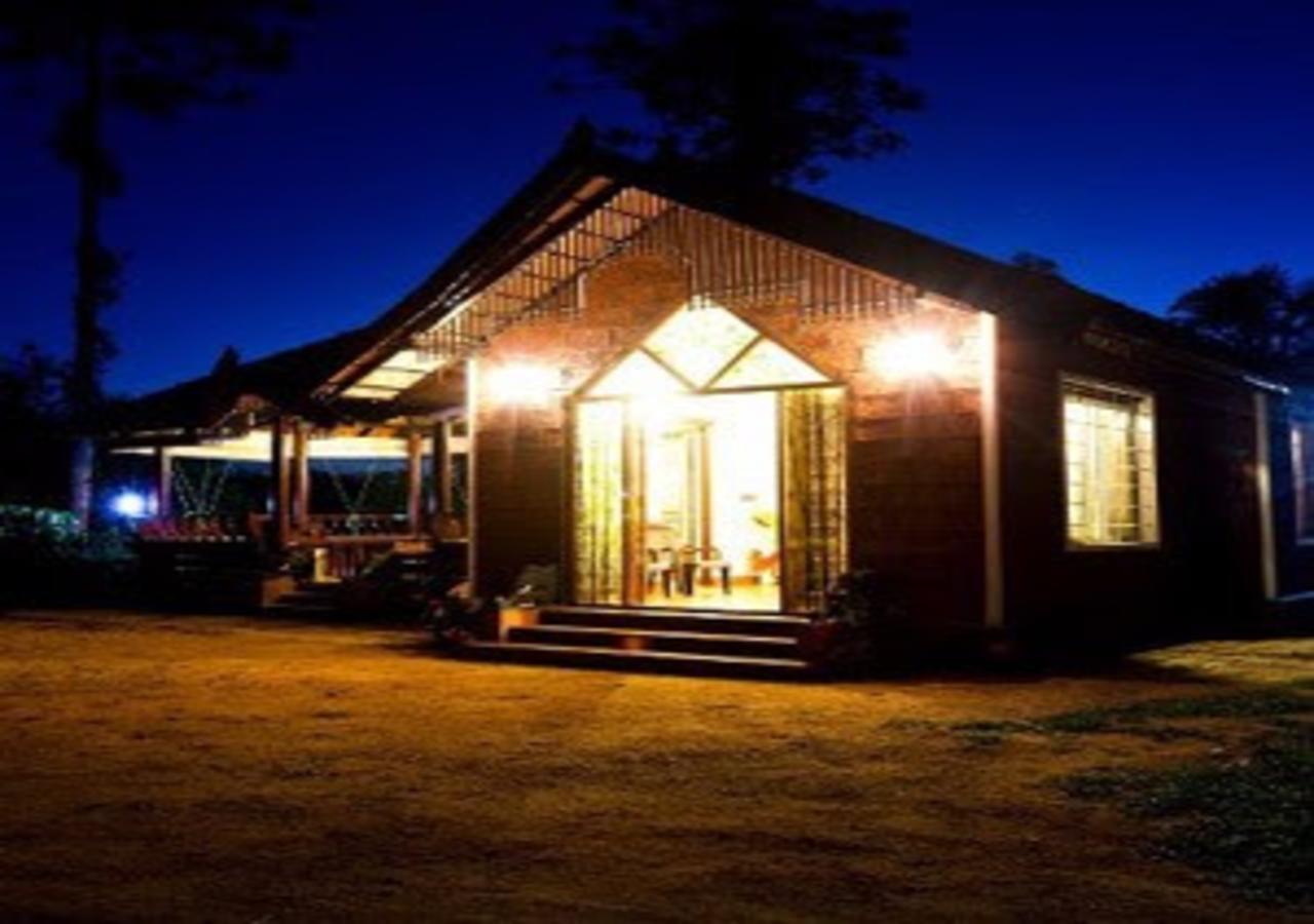 Hotel Wanders In Travel Company Madikeri Exterior foto