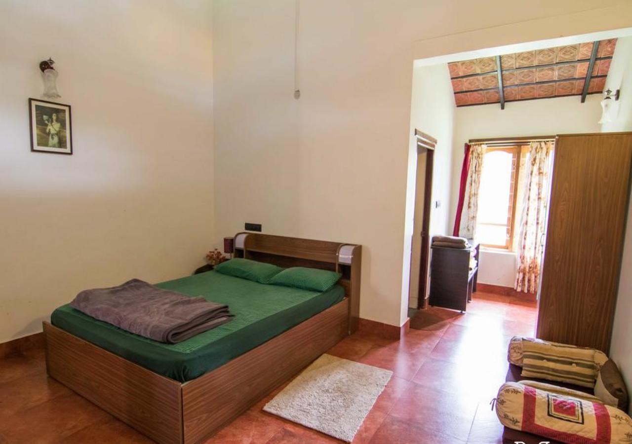 Hotel Wanders In Travel Company Madikeri Exterior foto